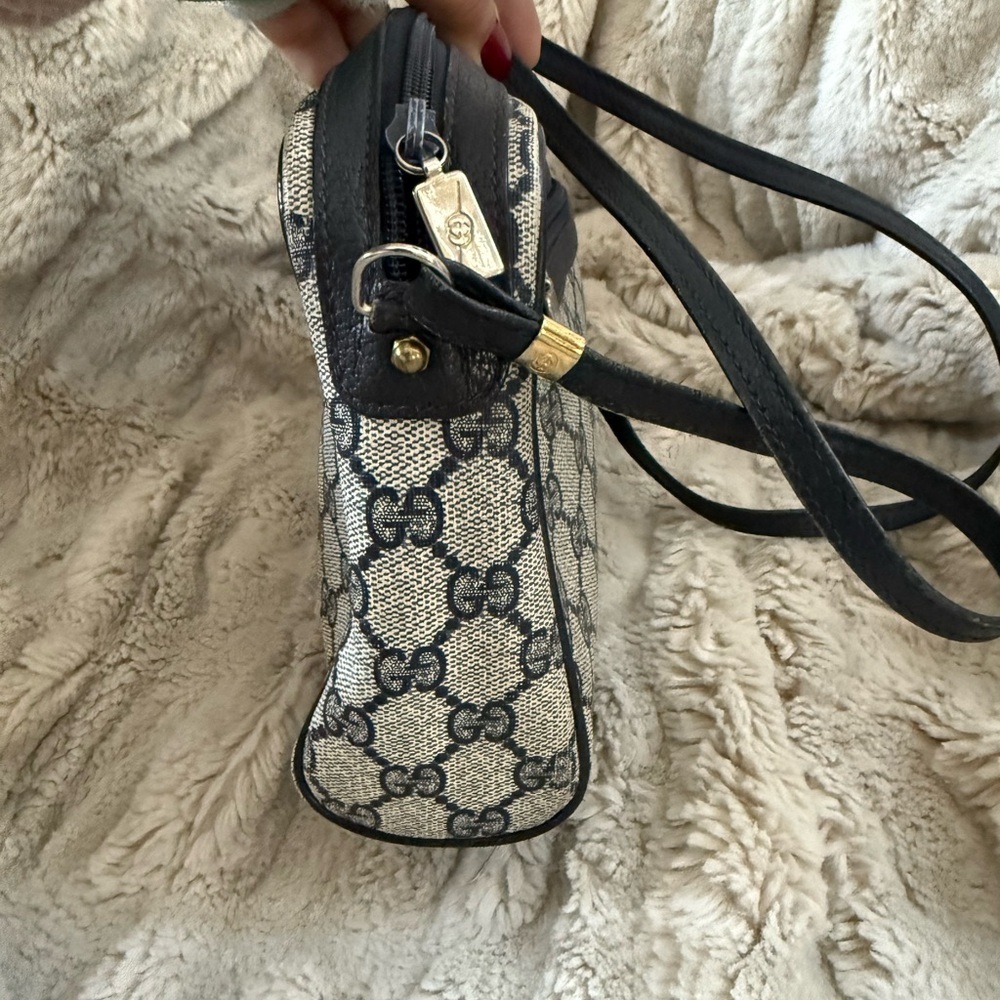 Vintage Authentic GUCCI Ophidia GG Monogram Navy Crossbody/Shoulder Bag - Picture 6 of 12